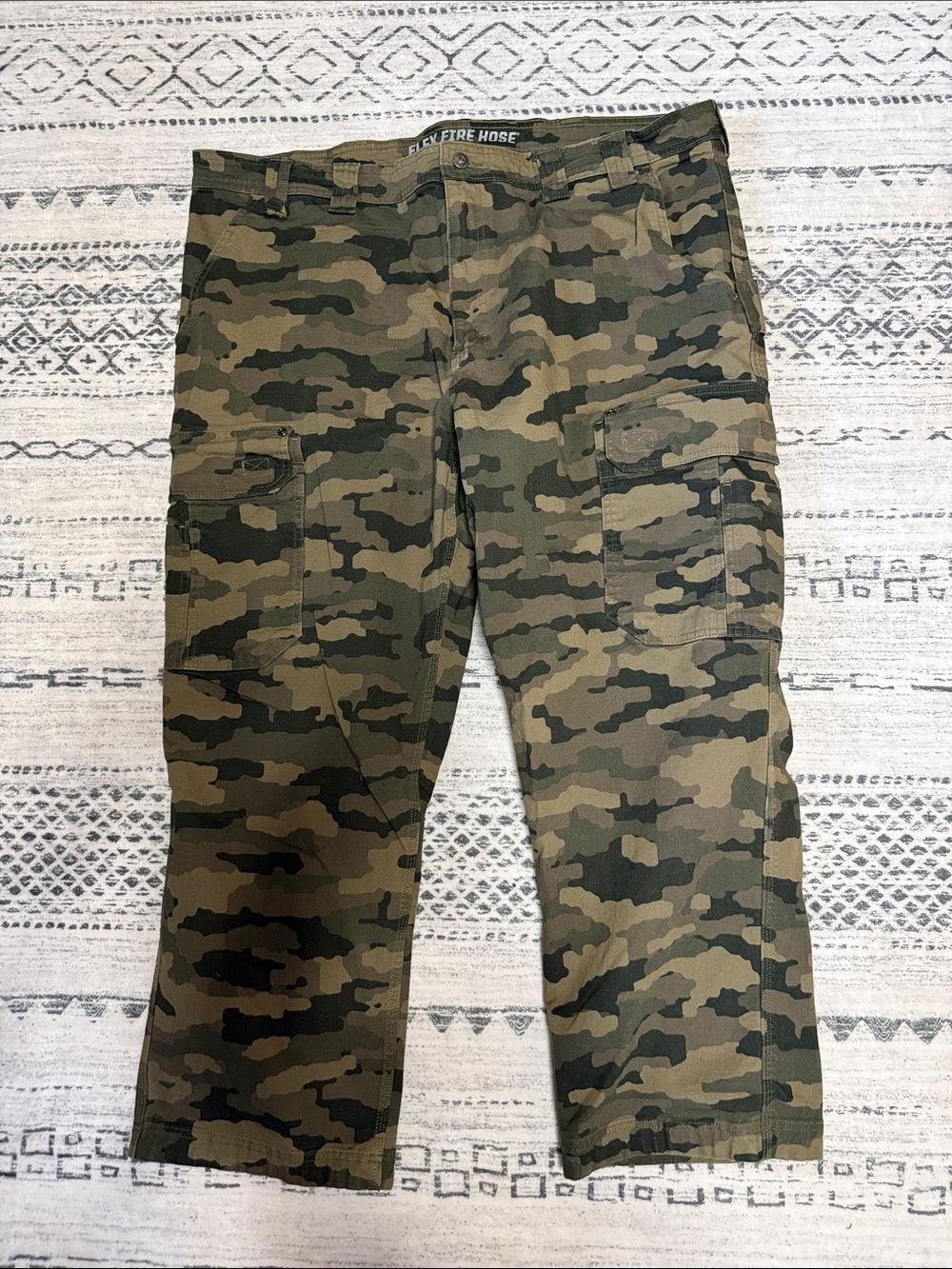 Duluth Trading Co Men's Camo Cargo Pants - Olive & Dark Green